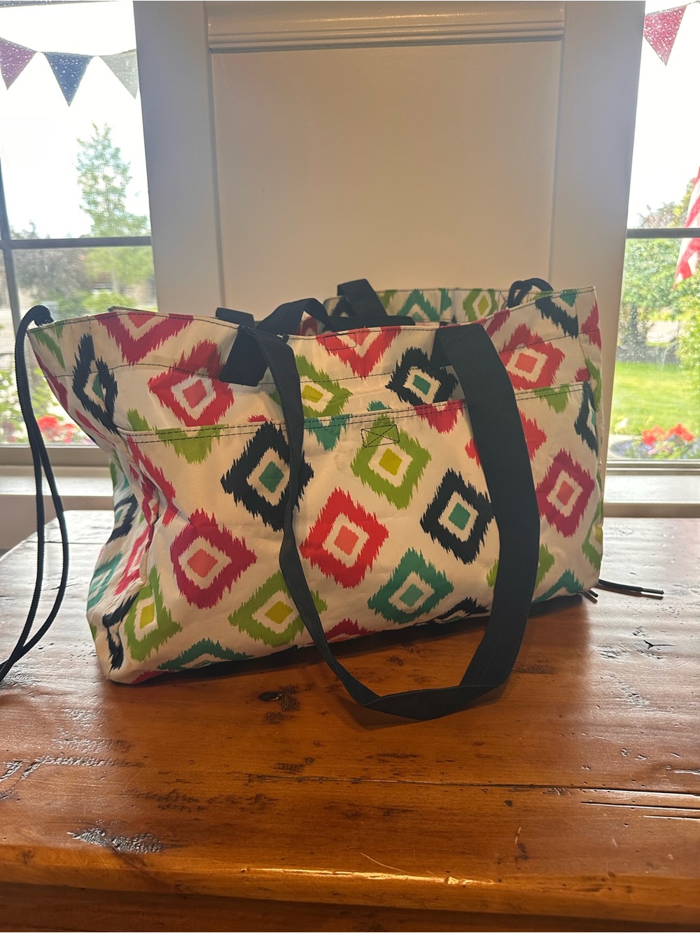 Thirty One Soft Utility Tote in Colorful Candy Corners